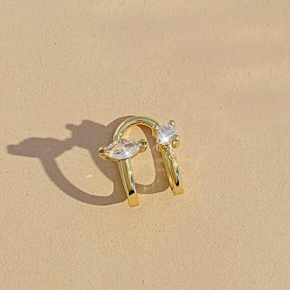 1Pcs Gold Non Piercing Rhinestone Star Clip on Earring Cartilage Jewelryt Gift - Picture 3 of 6